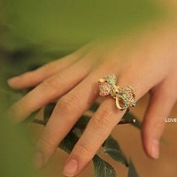 女生手戴戒指的唯美头像合集 36张好看的女生头像来啦