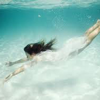 水中跳舞的女生头像来啦！48张唯美氛围感拉满