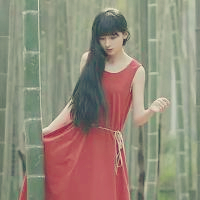 微信用的清新红裙女生头像 一共6张图