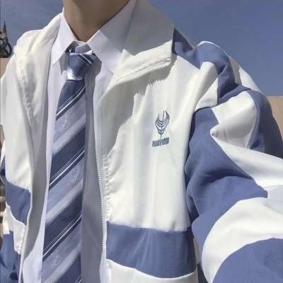 20张不露脸真人单人情头 氛围感拉满的好看图集