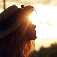 47张氛围感拉满！夕阳下的温柔女生头像合集