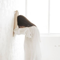 45张白色系氛围感女生头像，清新又治愈