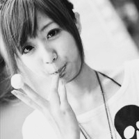 84张氛围感拉满的黑白女生头像 质感拉满的女生黑白头像合集