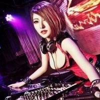 霸气又性感！33张夜店女生头像可下载