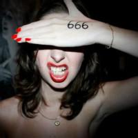 重口味欧美女生头像合集 一共16张可直接保存