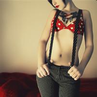 重口味欧美女生头像合集 一共16张可直接保存