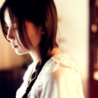 48张带回忆感的伤感女生头像合集