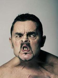 把经典动漫角色改成老年版？这些表情包有点意思（胆小慎看）