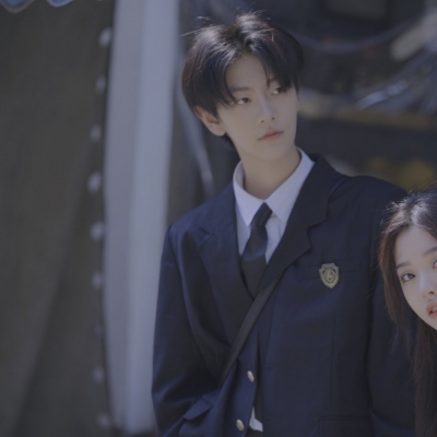 学生专属一左一右真人情侣头像（10张）更新啦