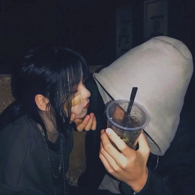 10组超耐看真人情侣头像 潮流氛围感拉满