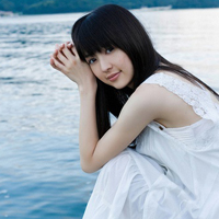 45张白色系氛围感女生头像，清新又治愈