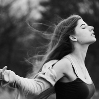 48张高冷禁欲风黑白女生QQ头像 氛围感拉满