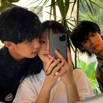 ins上爆红的一男一女真人情侣头像合集（10张）