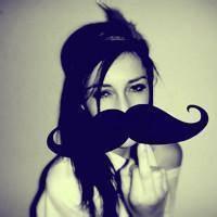 女生小胡子头像合集 22张可爱风格女生头像