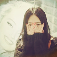 女生清新遮脸QQ头像合集 17张氛围感拉满的头像素材