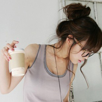 48张清纯穿背心女生头像合集 拿来当头像刚好