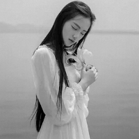 30张超绝女生唯美黑白头像 适配QQ的氛围感头像合集