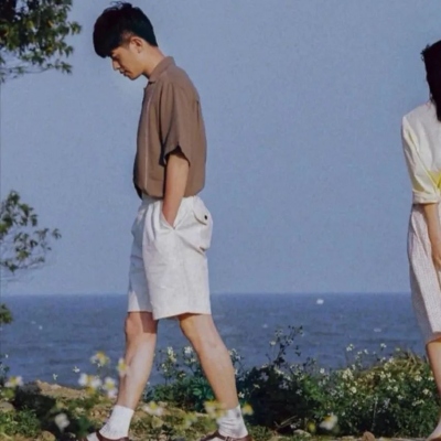 14组真人情侣专用一左一右CP头像 快和对象安排上