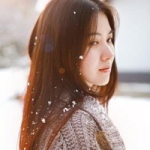 16张飘雪氛围感女生头像 清冷气质雪景美人头像合集