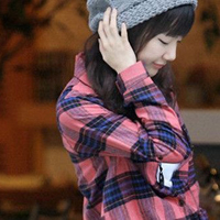 48张简约文艺风格子衫女生头像合集