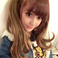 48张卷发时尚女生QQ头像 真实好看的美女头像合集