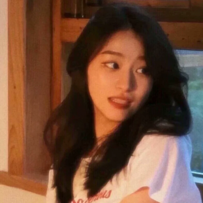 学生党专属！14张低调不显眼的真人情侣头像合集