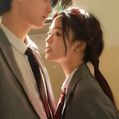 当下最火的情侣高清头像 共14张合集