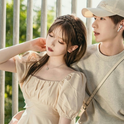 14张高格调高质量情侣头像 快和对象安排上