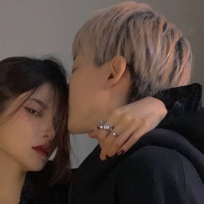 12组又酷又高级的真人情侣头像，直接抱走用