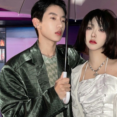 14张高格调高质量情侣头像 快和对象安排上