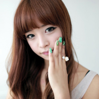 48张清纯穿背心女生头像合集 拿来当头像刚好