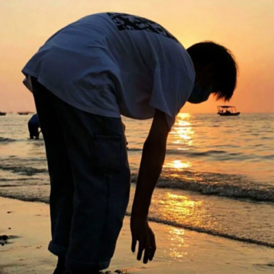 学生党专属！14张低调不显眼的真人情侣头像合集