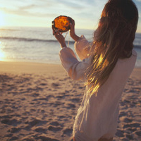 48张氛围感拉满的女生微信头像，每张都自带诗意滤镜