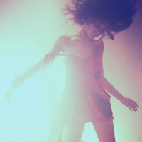 48张氛围感拉满的女生微信头像，每张都自带诗意滤镜