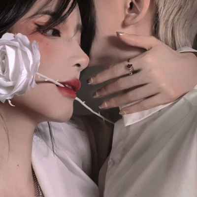 氛围感拉满！16张真人欲系情侣头像合集