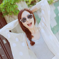 48张清新意境风QQ女生头像 氛围感拉满的小众女头