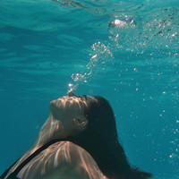 水中跳舞的女生头像来啦！48张唯美氛围感拉满