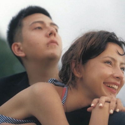 20张氛围感拉满的真人情侣头像，一男一女款直接拿捏