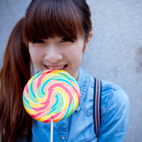 48张青春活泼的QQ女生头像合集