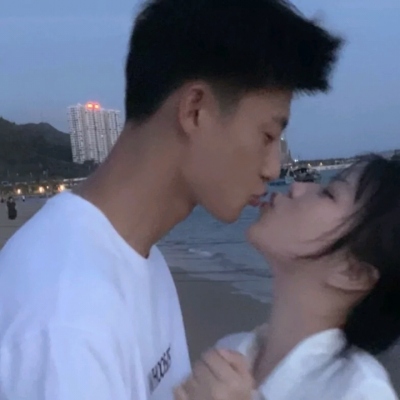 20张又纯又欲的真人恩爱情侣头像来啦