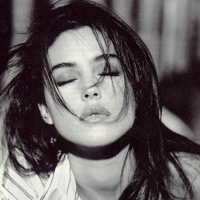 47张成熟优雅款欧美黑白女生头像合集