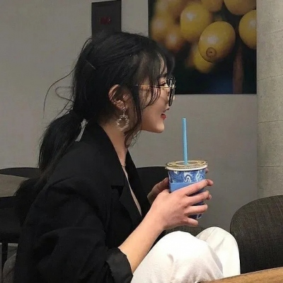 8组超好用的单人款一男一女情侣头像合集
