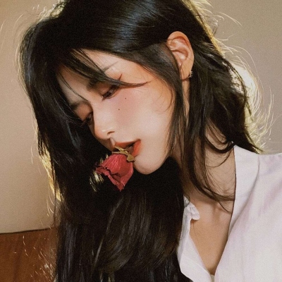 氛围感拉满！16张真人欲系情侣头像合集