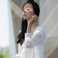 45张白色系氛围感女生头像，清新又治愈