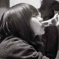 20张伤感喝酒女生头像 氛围感拉满的唯美头像合集