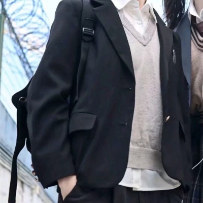 学生情侣真人一左一右高清情头 共20组