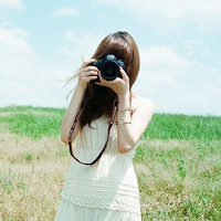 拿相机的清新女生头像合集，48张唯美氛围感头像直接用