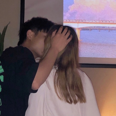 14张超甜真人情侣头像，氛围感直接拉满