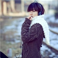 48张清新氛围感女生戴耳机头像 唯美氛围感拉满