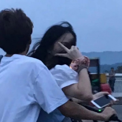 有格调带心意的情侣头像合集（16张）